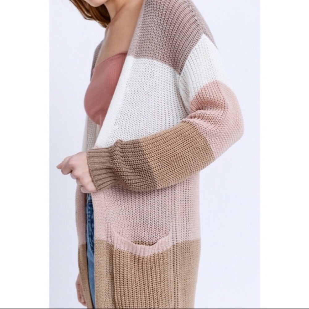 ❗️LAST❗️Colorblock Cardigan with Pockets - Picture 3 of 7